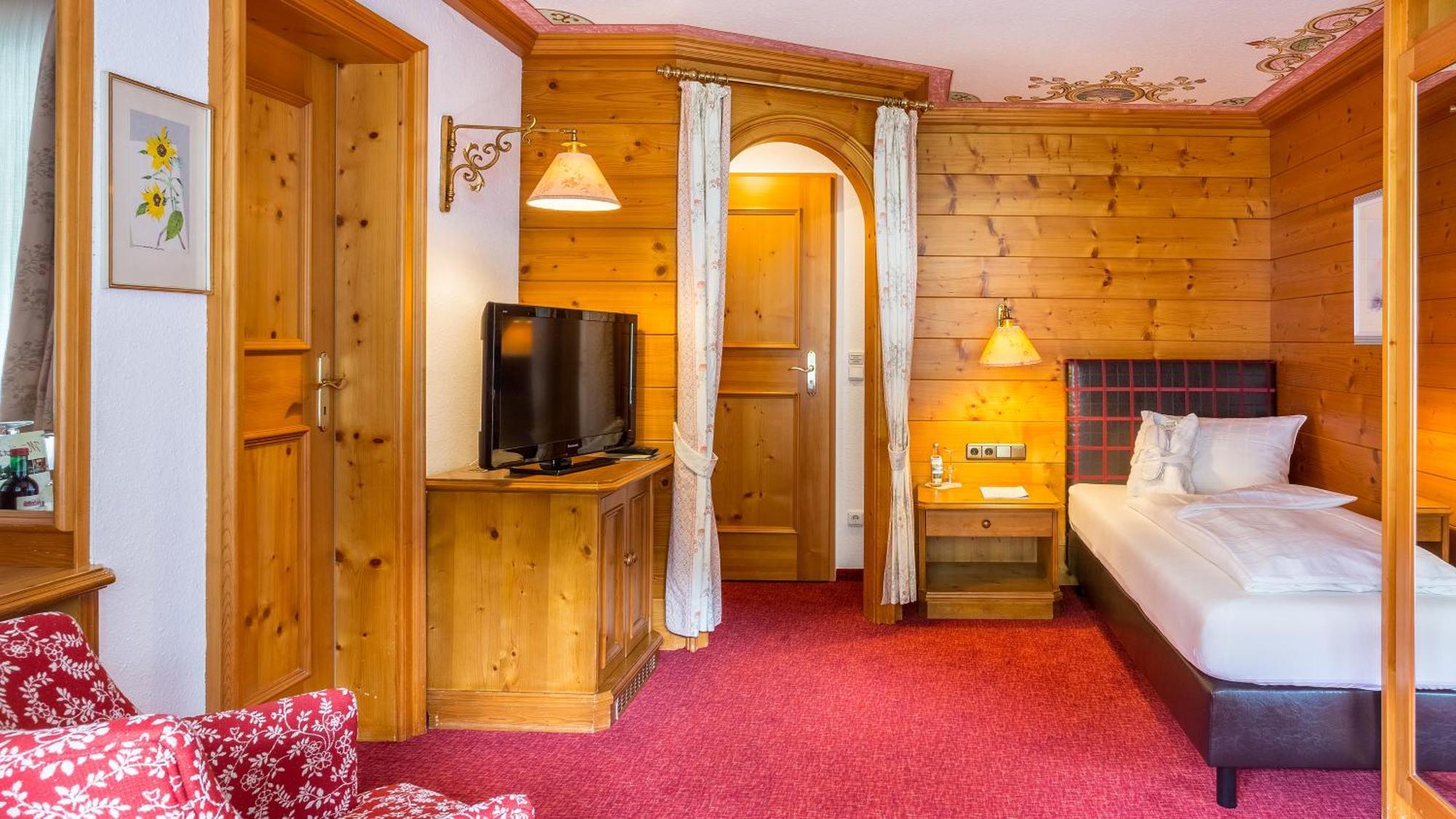 Alpenhotel Oberstdorf - Ein Rovell Hotel מראה חיצוני תמונה